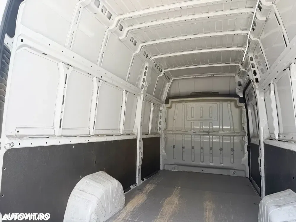 Peugeot Boxer — imagine 2