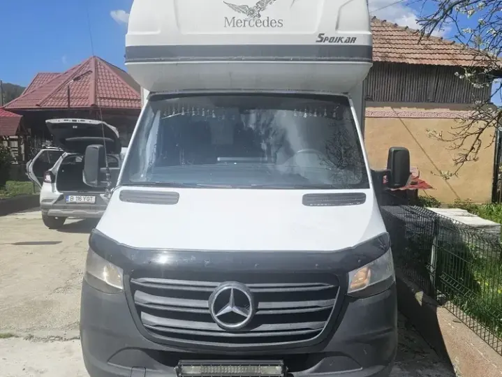 Mercedes-Benz Sprinter