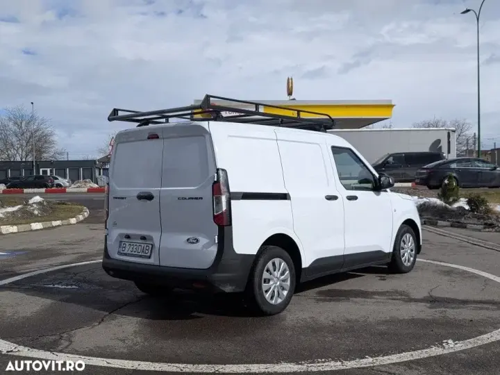 Ford Transit Courier