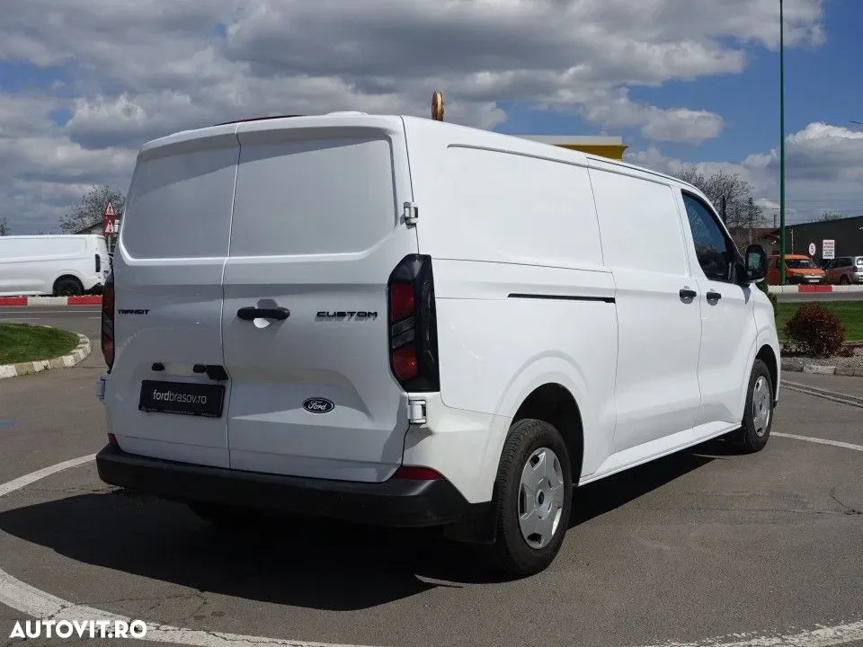 Ford Transit Custom — imagine 5