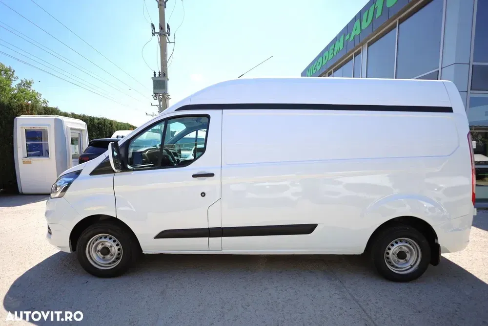 Ford TRANSIT CUSTOM L2H2 — imagine 3
