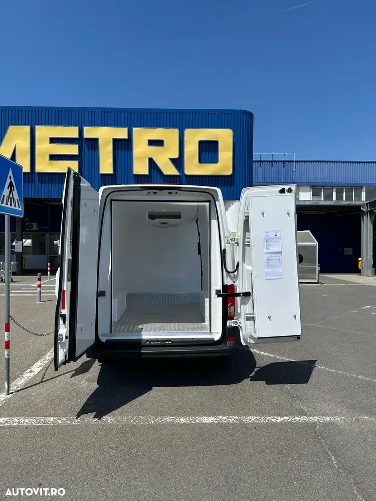 Volkswagen Crafter L4H3 140cp FRIGORIFIC — imagine 4
