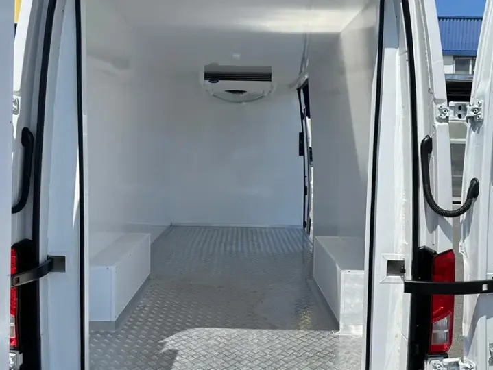Volkswagen Crafter L4H3 140cp FRIGORIFIC