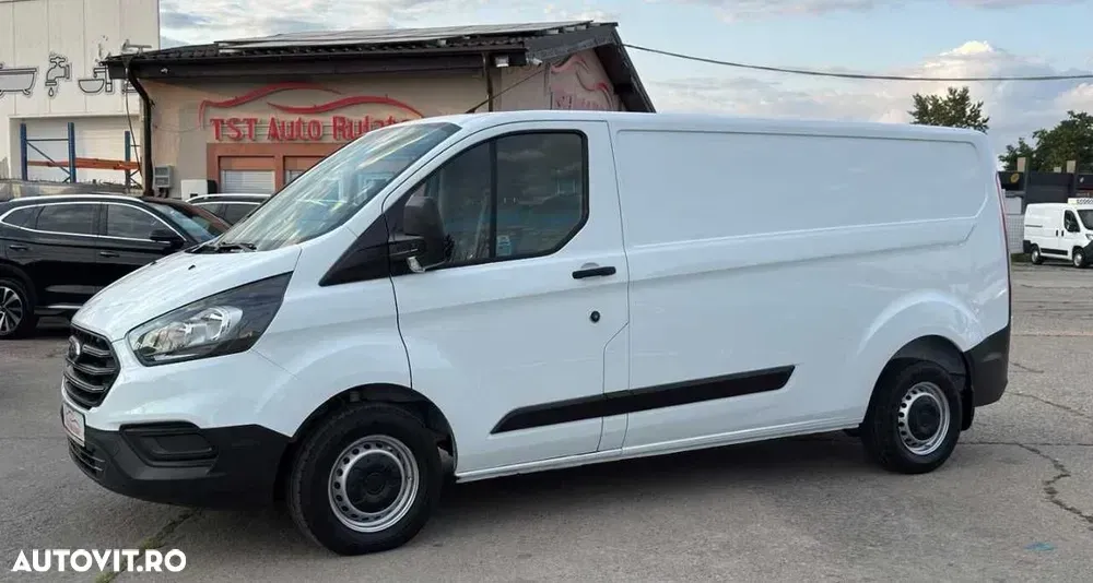 Ford TRANSIT CUSTOM L2H1 — imagine 3