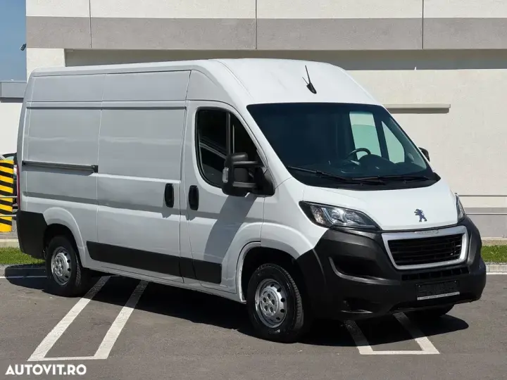 Peugeot Boxer L2H2 2.2 BlueHDI 120cp Business