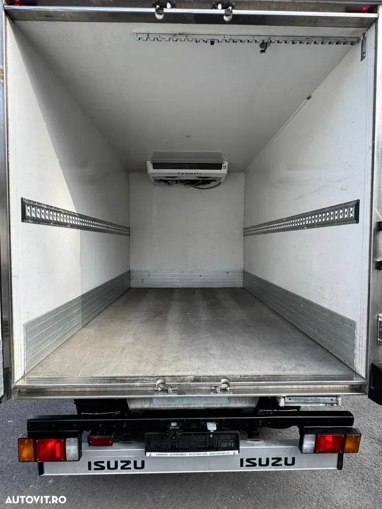 Isuzu N1R N35 frigorific — imagine 6