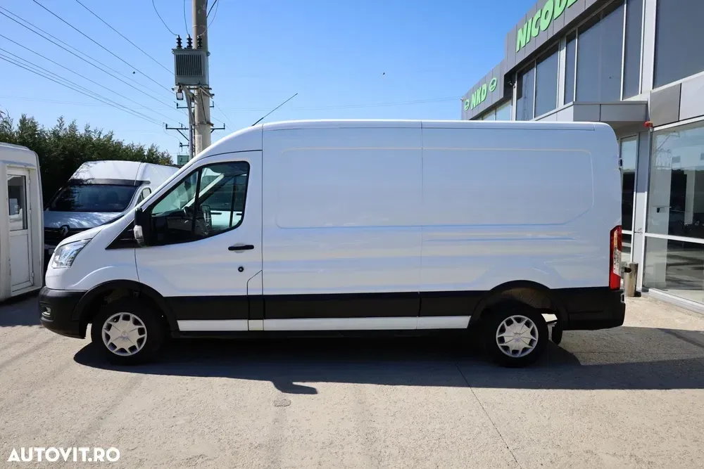 Ford Transit — imagine 3