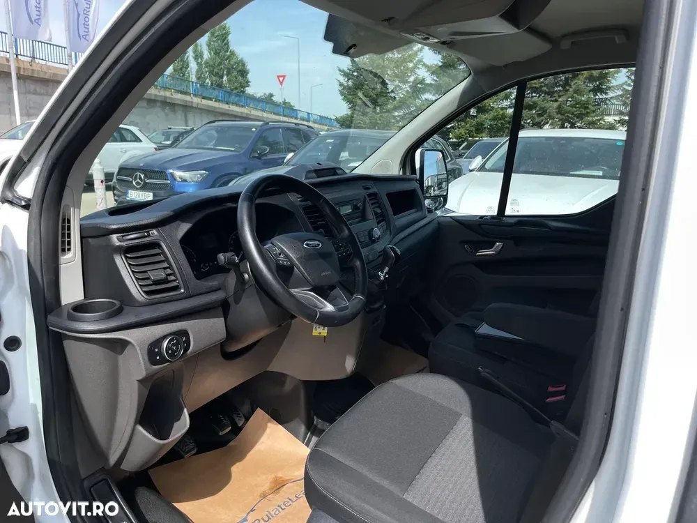 Ford Transit Custom — imagine 6