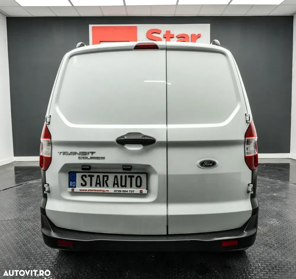Ford Transit Courier — imagine 5