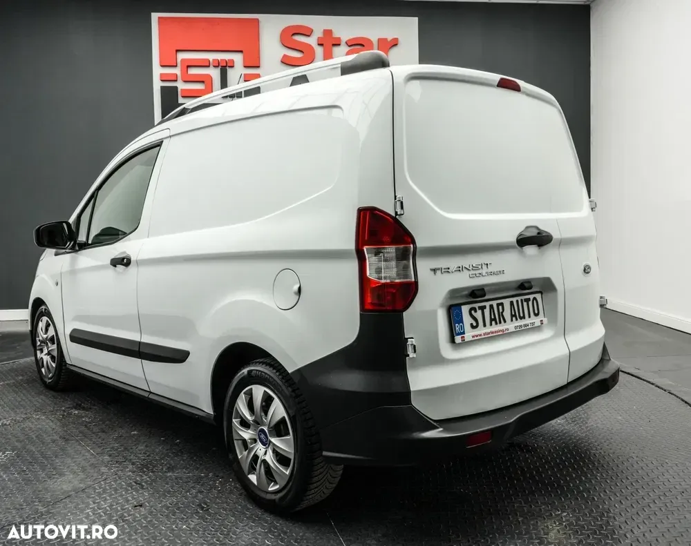 Ford Transit Courier — imagine 4