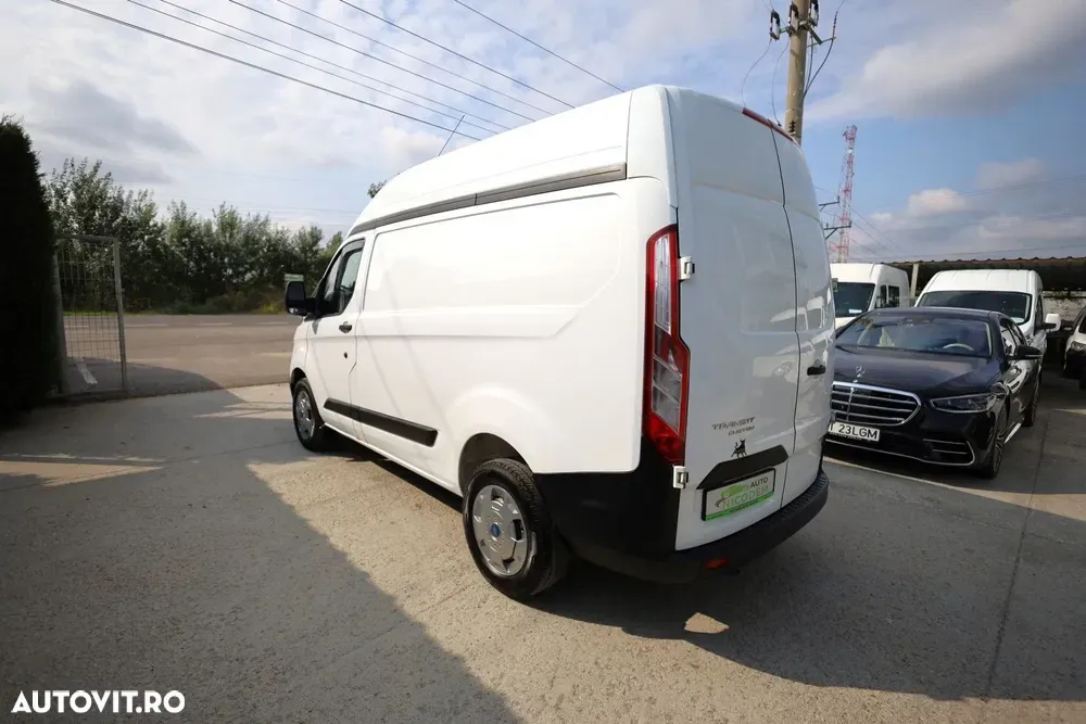 Ford Transit Custom — imagine 4