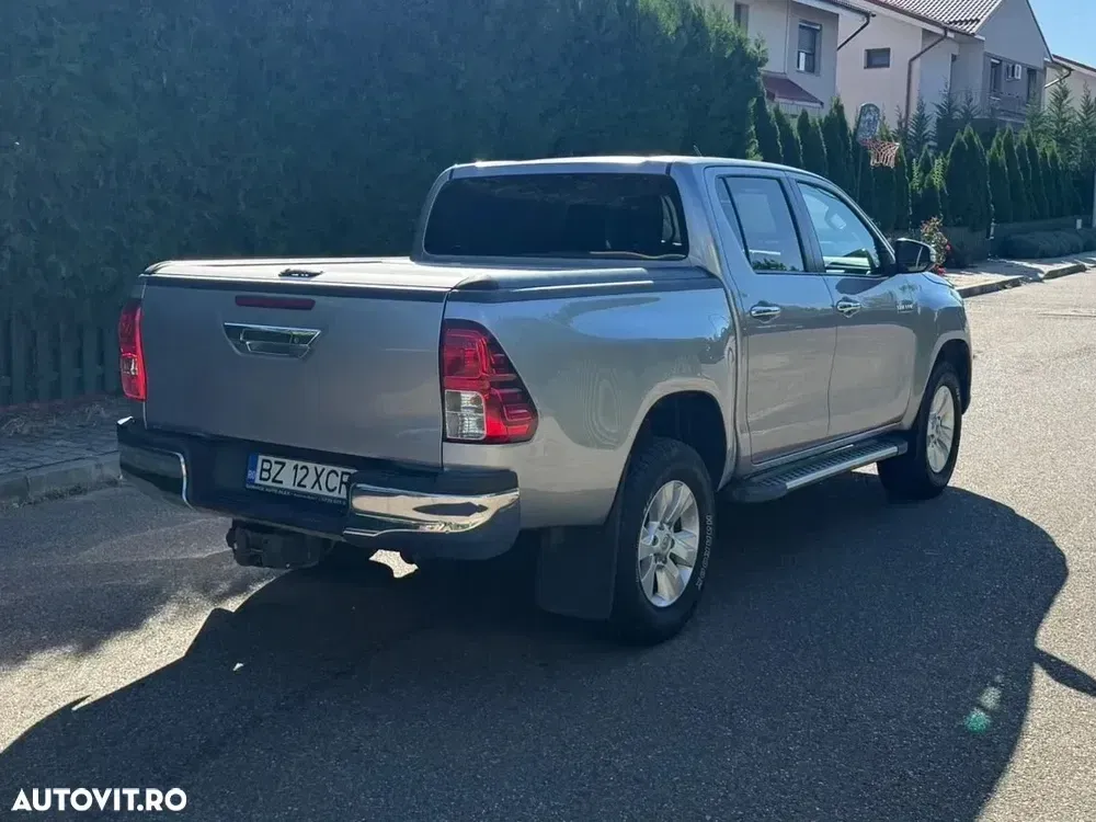 Toyota Hilux — imagine 3
