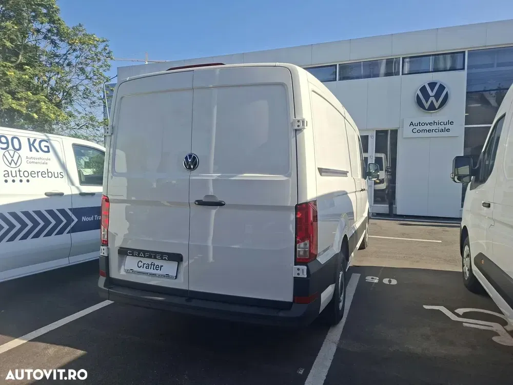 Volkswagen Crafter 3.5 Furgon — imagine 5