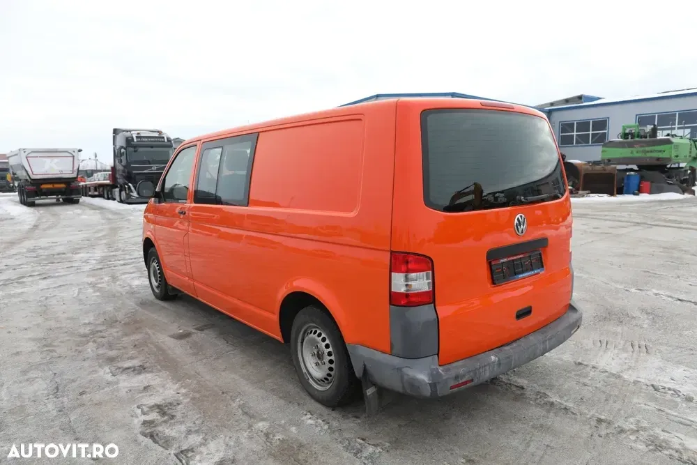 Volkswagen Transporter T5 Mixto — imagine 3