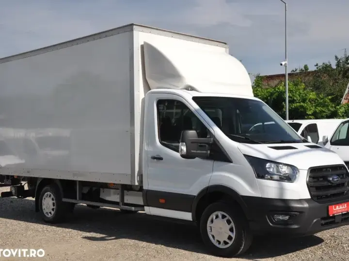 Ford Transit L4 Cub Lift