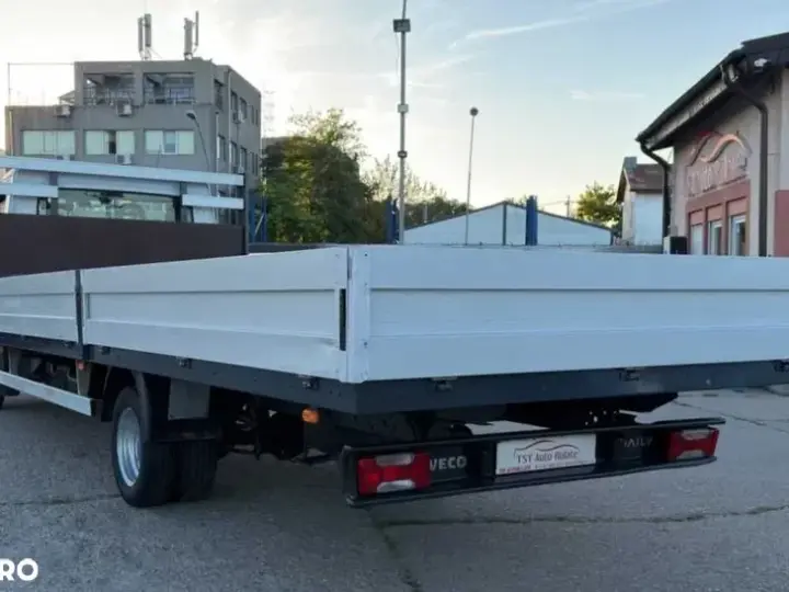 Iveco DAILY PLATFORMA CU OBLOANE