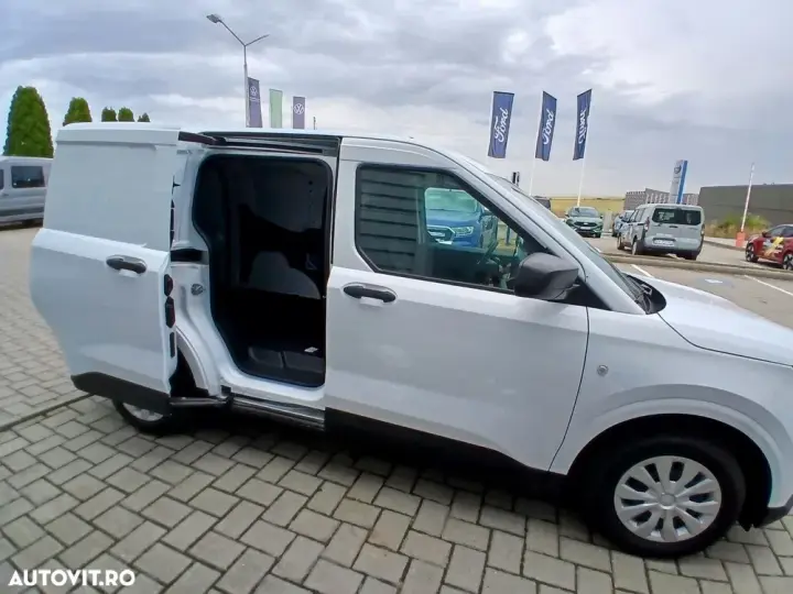 Ford Transit Courier