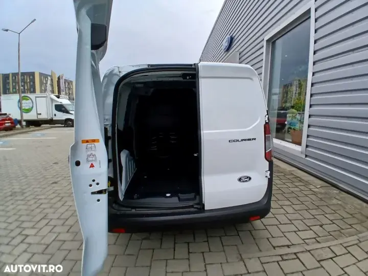 Ford Transit Courier