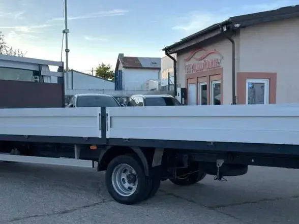 Iveco DAILY PLATFORMA CU OBLOANE