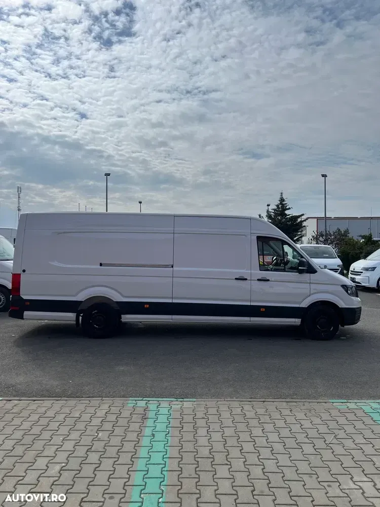 Volkswagen Crafter 3.5 Furgon L5H3 — imagine 4