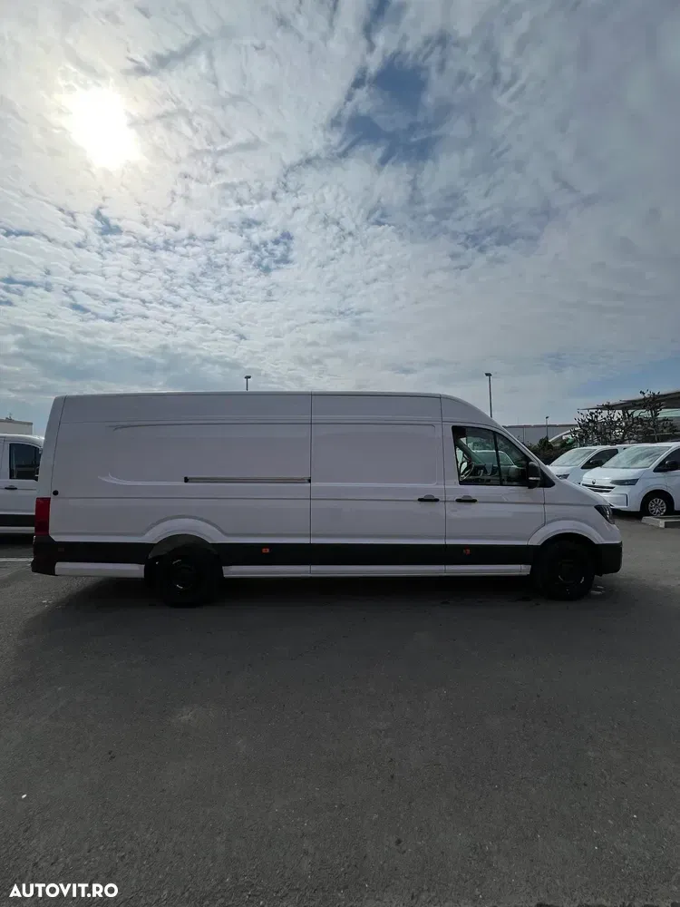 Volkswagen Crafter 3.5 Furgon L5H3 — imagine 5