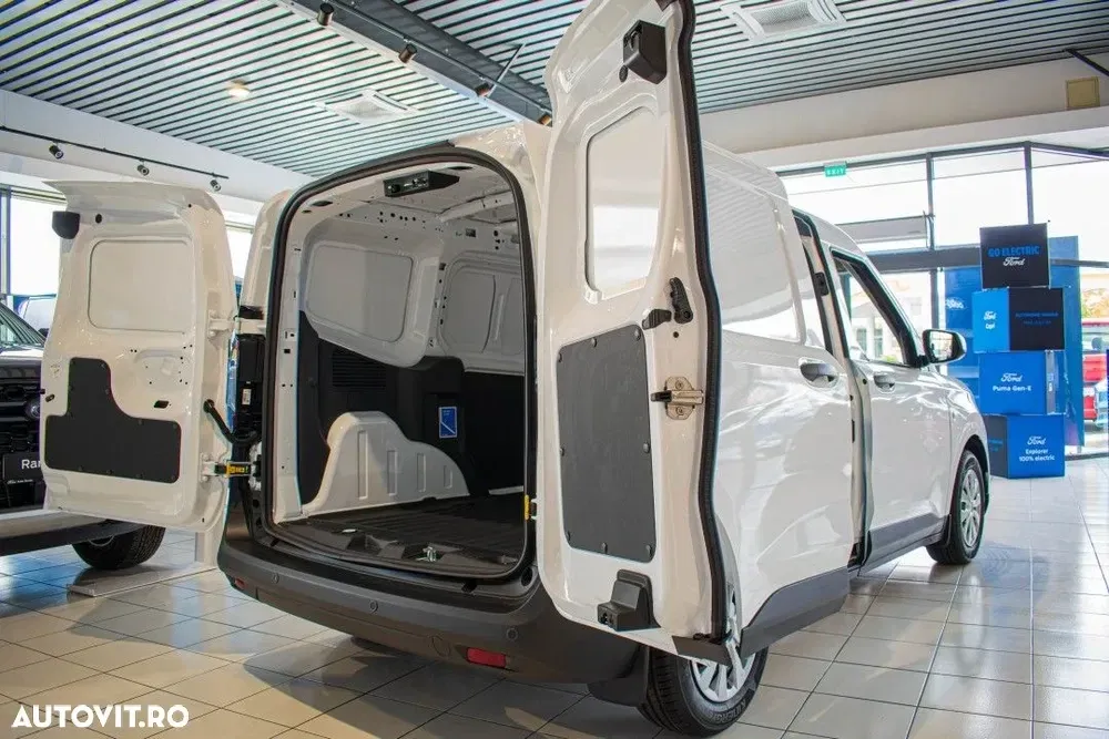 Ford Transit Courier — imagine 6