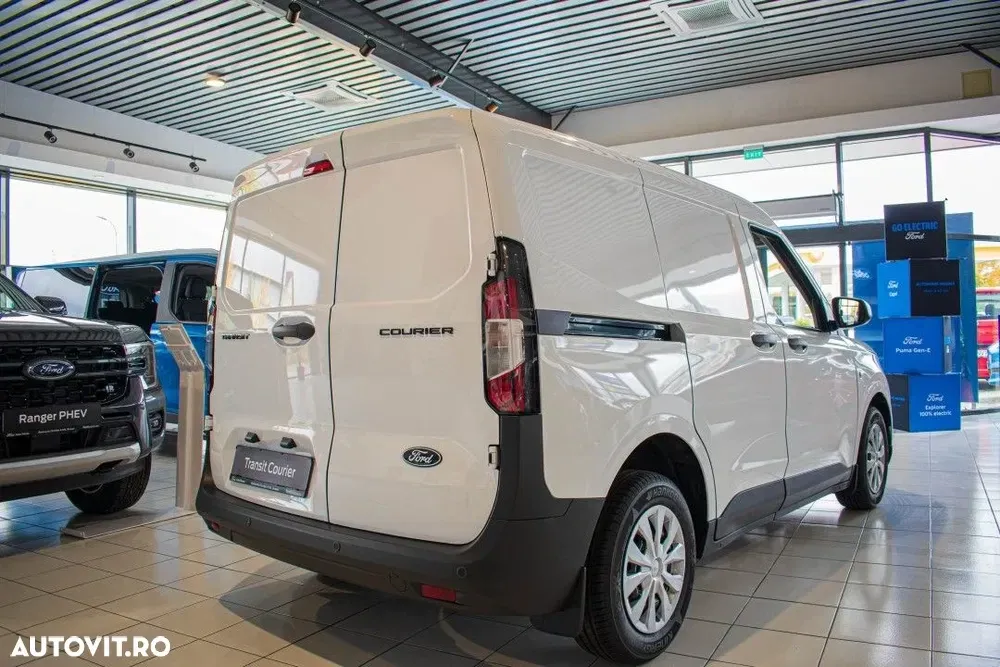 Ford Transit Courier — imagine 5
