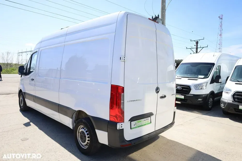 Mercedes-Benz Sprinter — imagine 4