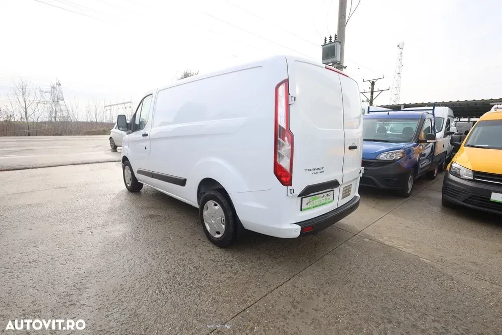 Ford Transit Custom L1H1 — imagine 4