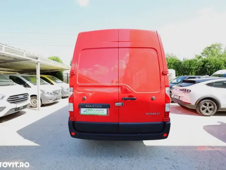Renault Master L3H2 2.3 DCI 136 CP