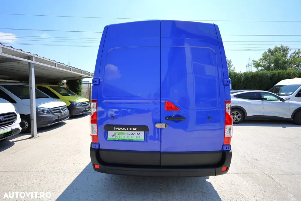 Renault Master L2H2 — imagine 5