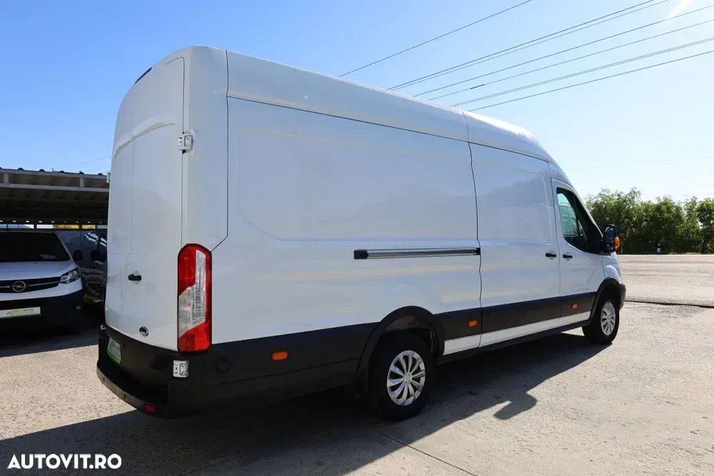 Ford Transit — imagine 6