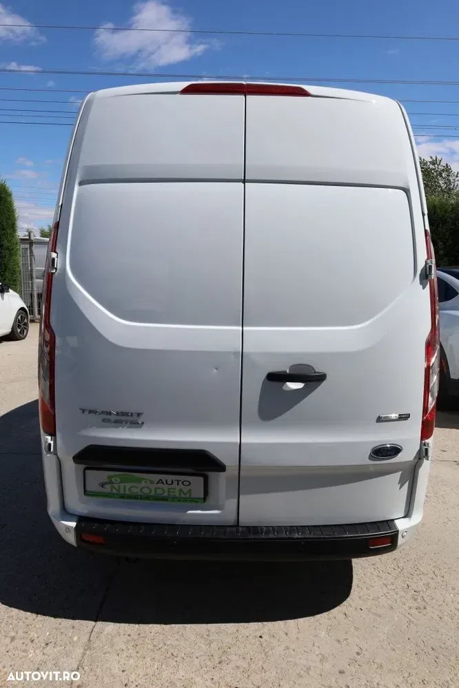 Ford Transit Custom — imagine 5