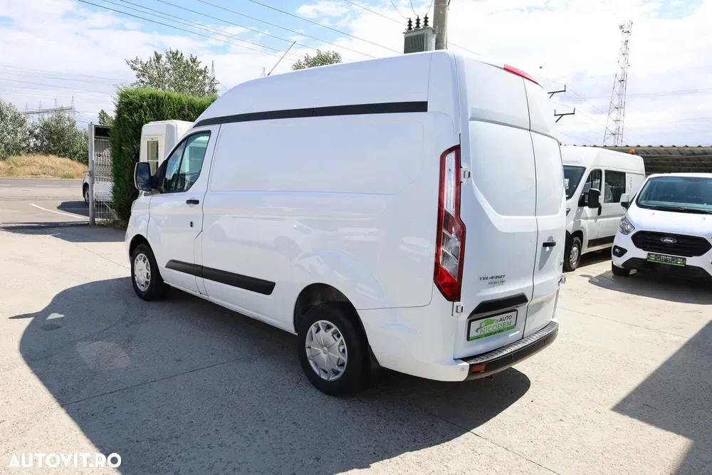 Ford Transit Custom — imagine 4