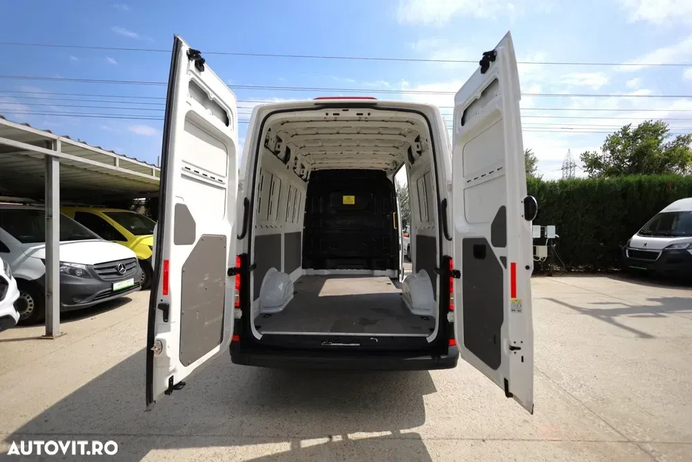 Volkswagen Crafter L2H2 — imagine 6