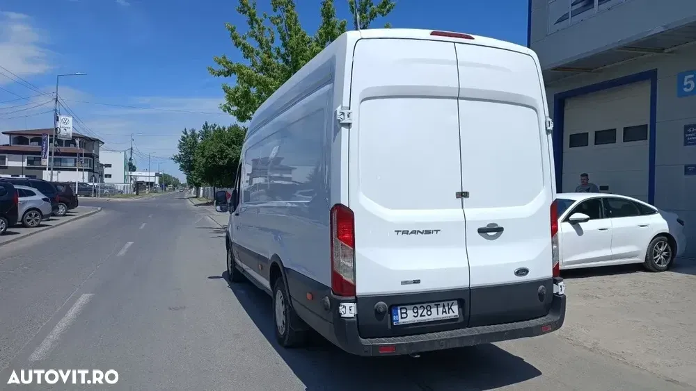 Ford Transit — imagine 4