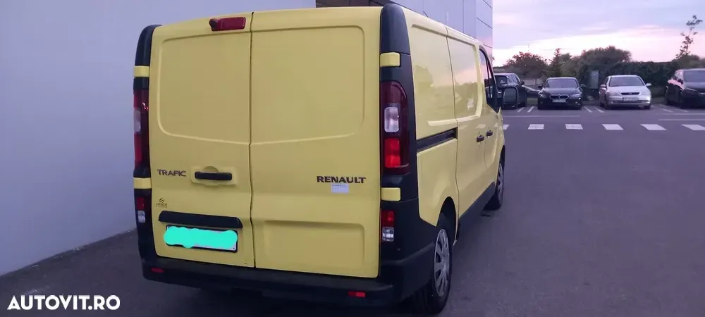 Renault TRAFIC — imagine 3