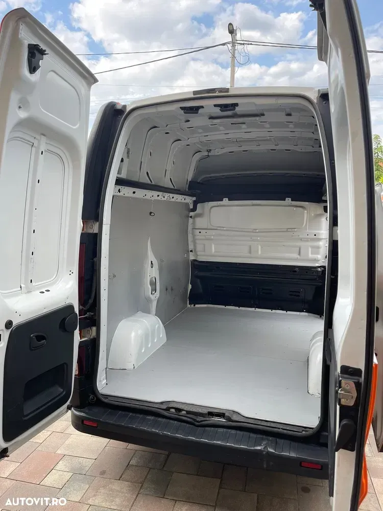 Renault TRAFIC — imagine 5