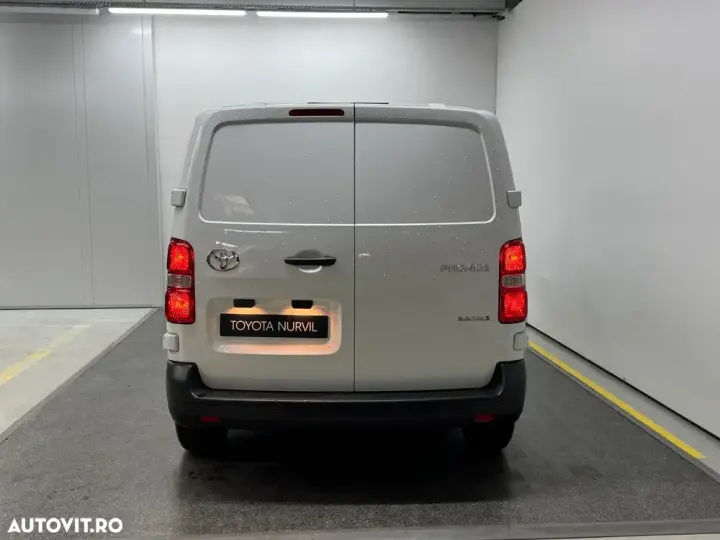 Toyota PROACE VAN