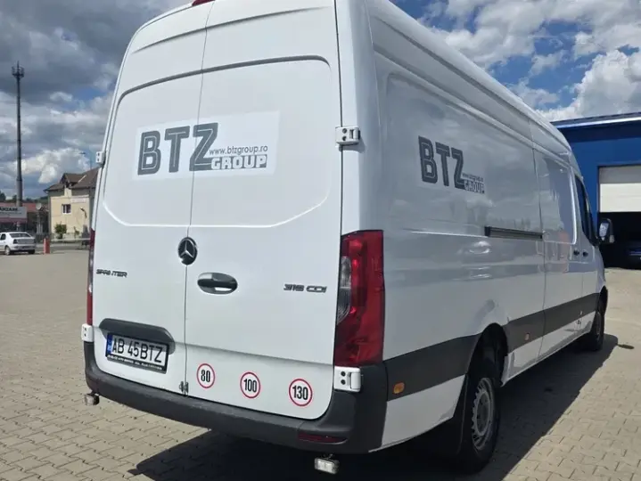 Mercedes-Benz Sprinter