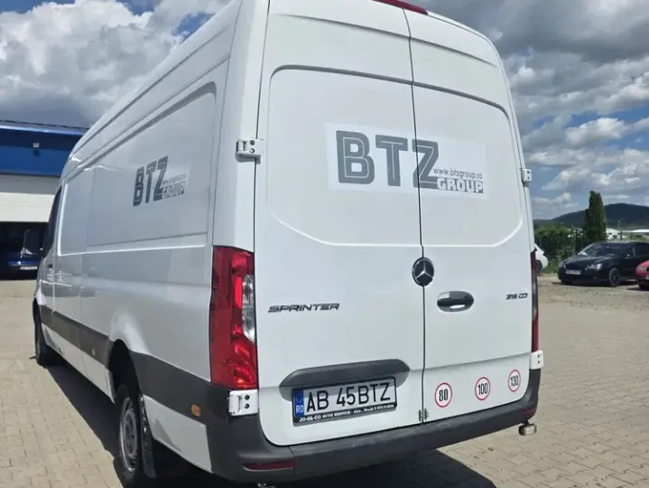 Mercedes-Benz Sprinter
