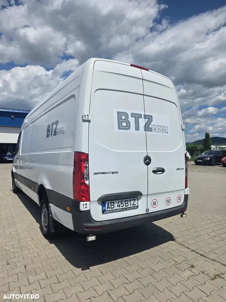 Mercedes-Benz Sprinter — imagine 3
