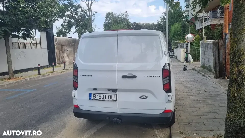 Ford Tansit Custom — imagine 2
