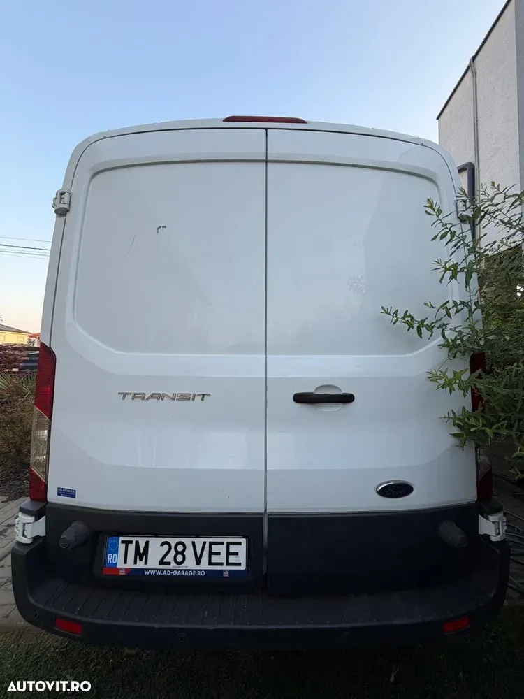 Ford Transit — imagine 4