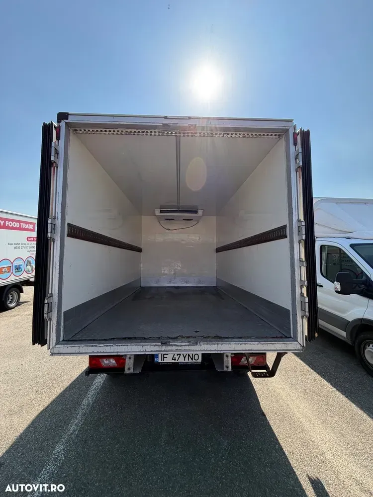 Ford Transit — imagine 6