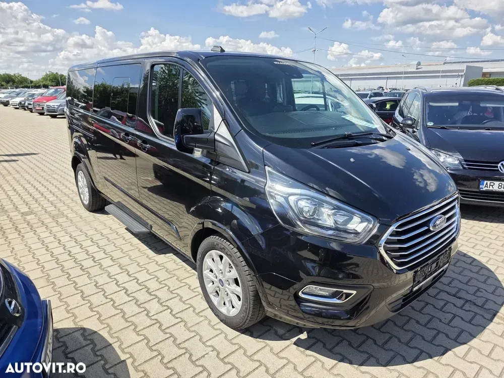 Ford Tourneo Custom — imagine 2