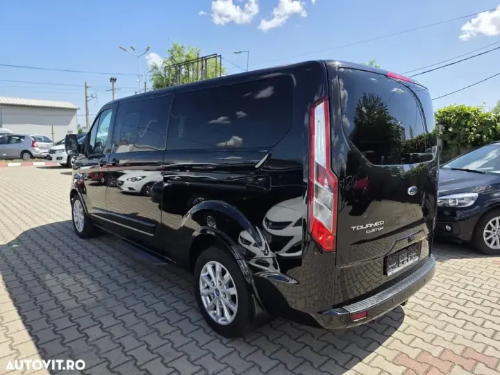 Ford Tourneo Custom