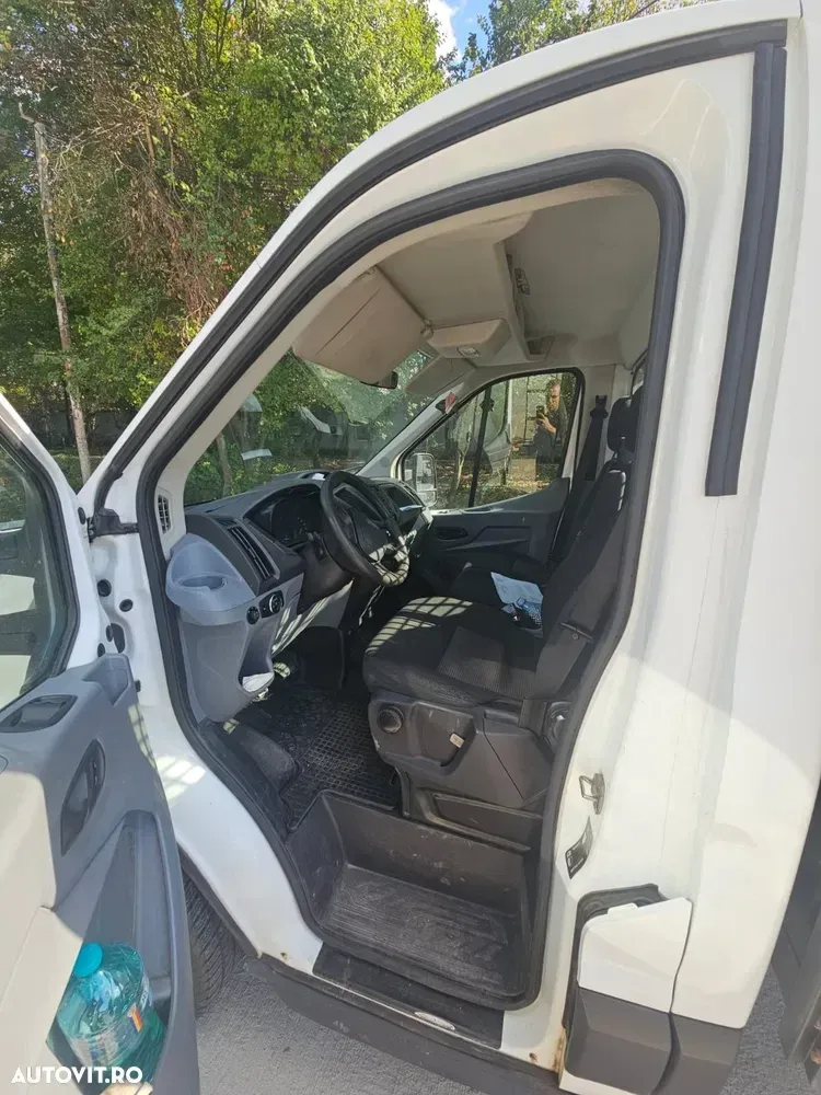 Ford Transit — imagine 6