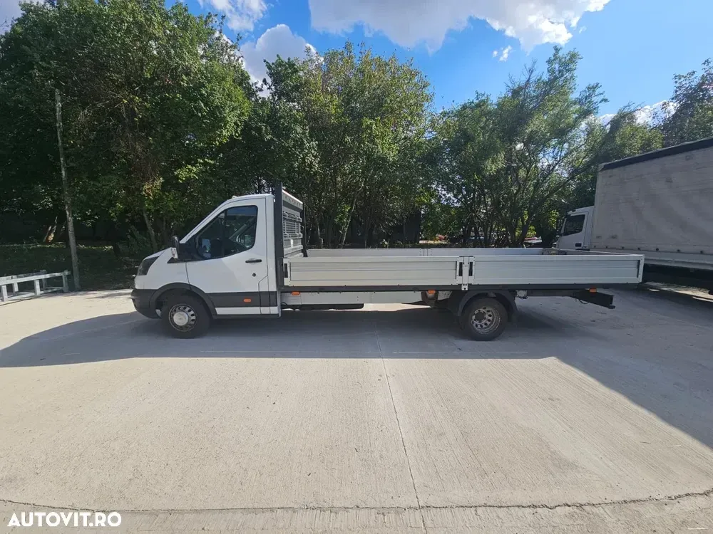 Ford Transit — imagine 5