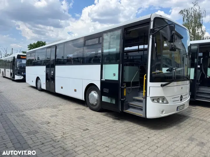 Mercedes-Benz intouro